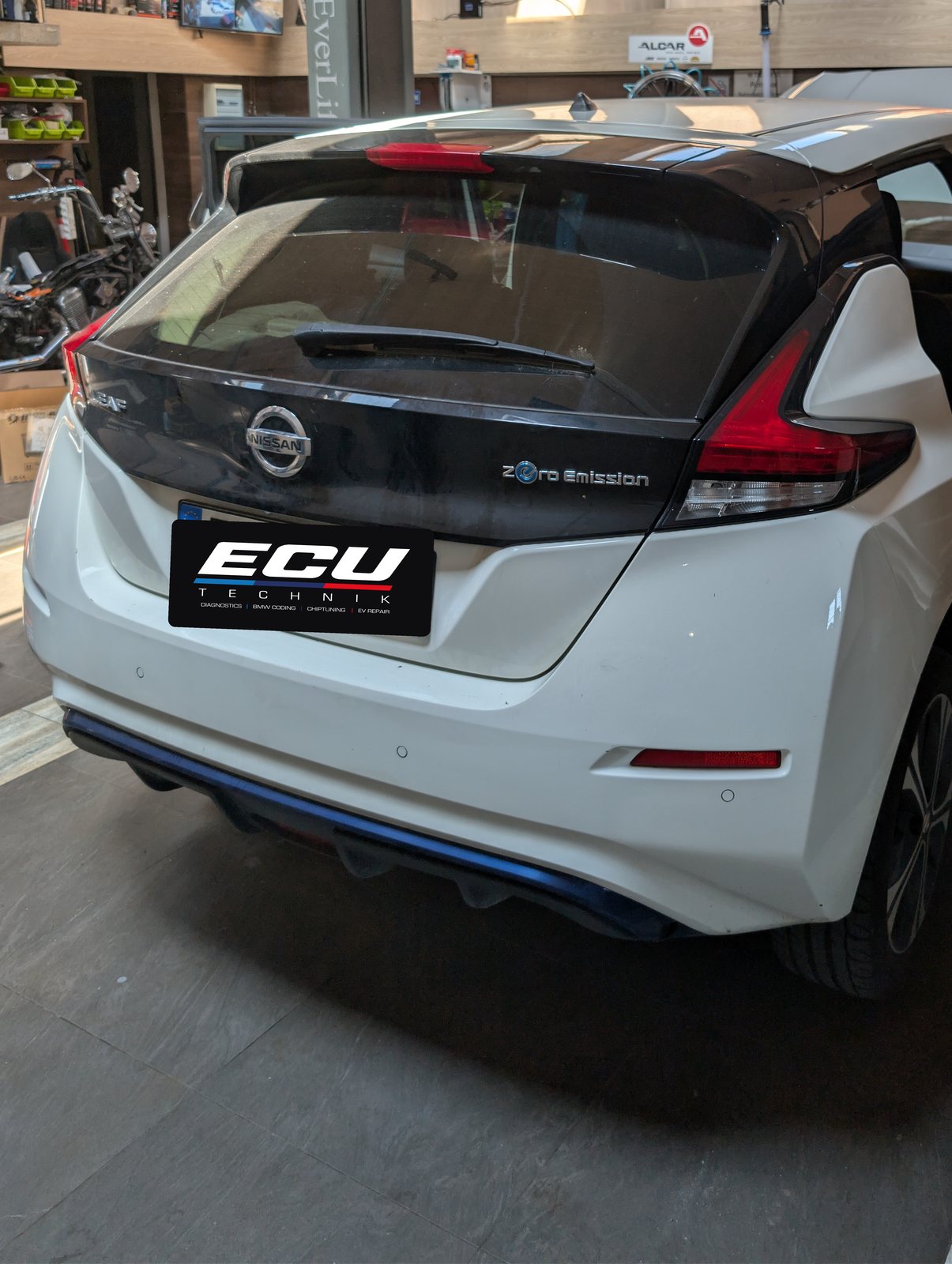 Nissan Leaf 40 kWh przyjęty do diagnostyki baterii trakcyjnej