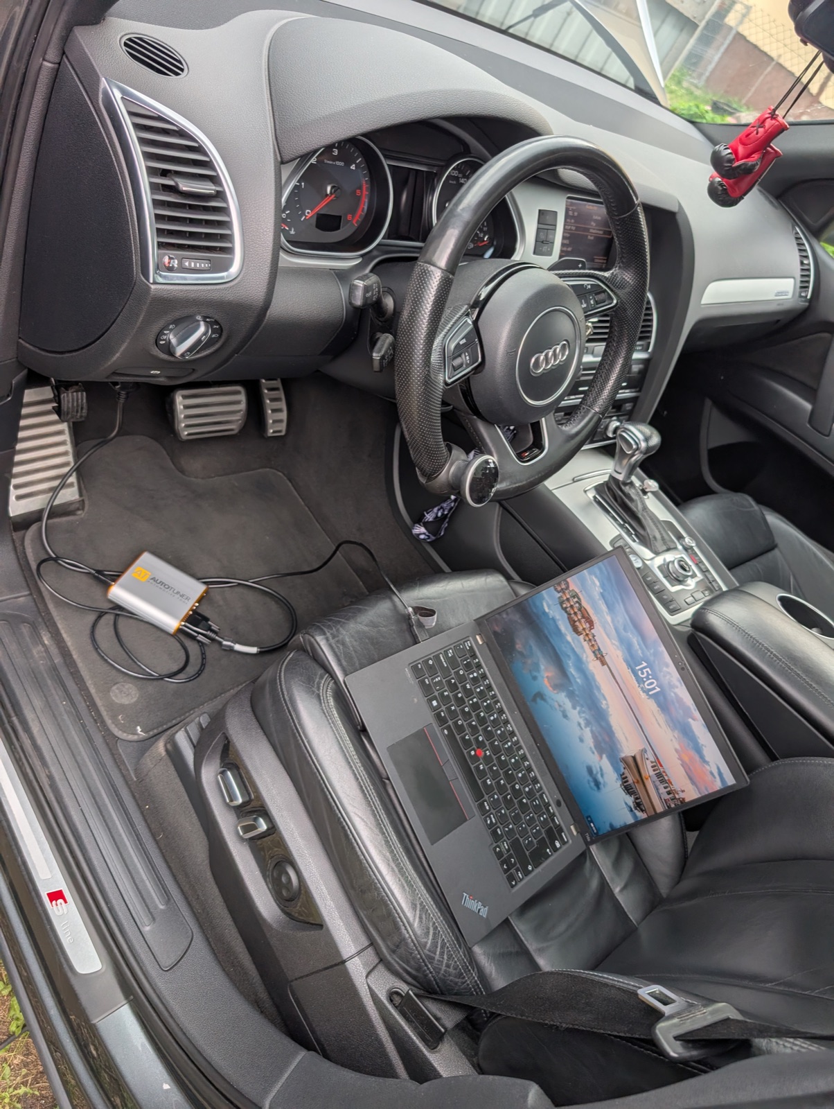 Audi Q7 3.0 TDI podczas chiptuningu - odczyt i zapis sterownika